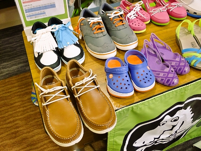 w130618-crocs03.jpg