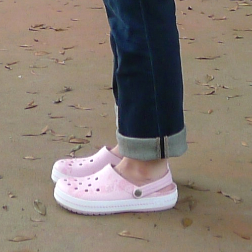 w150625-crocs08