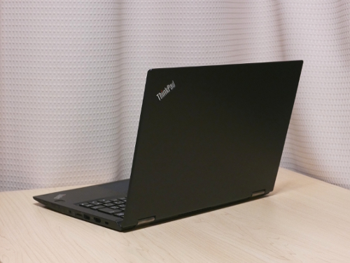 w160203-yoga260-01